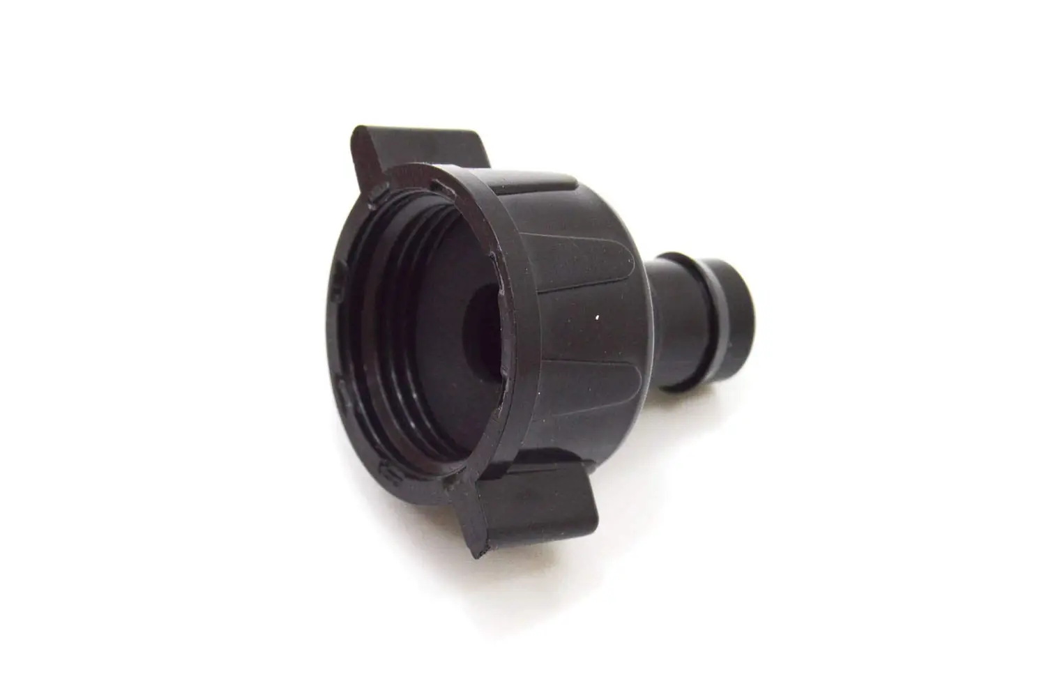 Otsik 3/4 x 16 mm paigaldusühenduse suurusvõrdlus